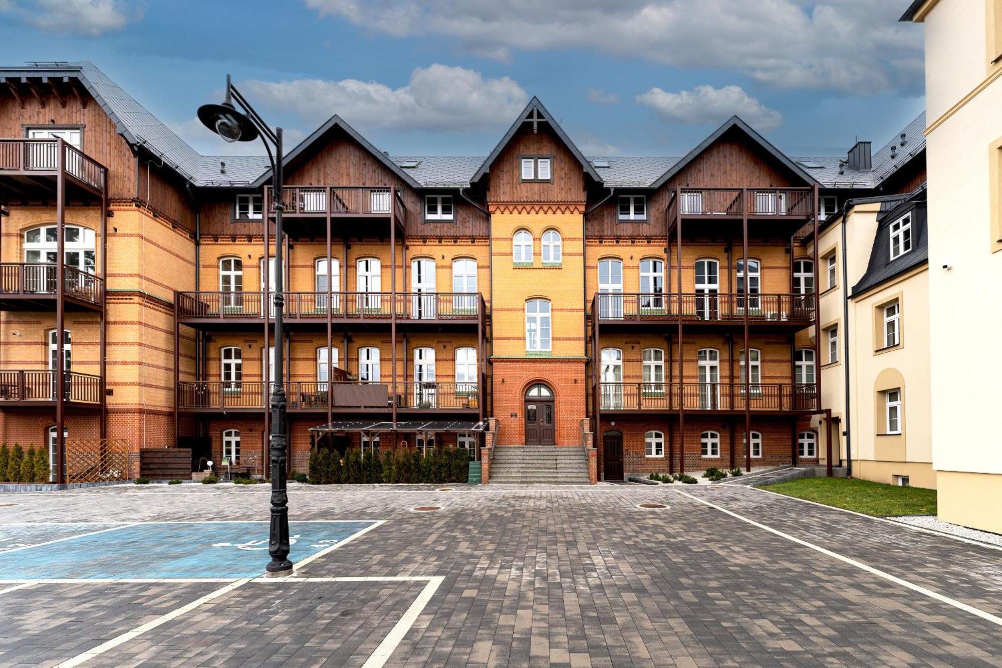 ילנייה גורה Apartament Inspirujacy - Z Prywatnym Monitorowanym Parkingiem - 4 Osobowy - Space Apart מראה חיצוני תמונה